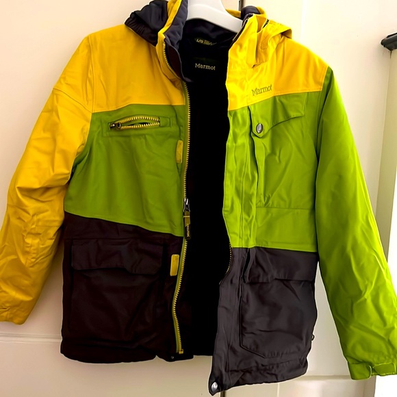 Marmot Ski/ snowboarding jacket - lots of pockets - Picture 1 of 6